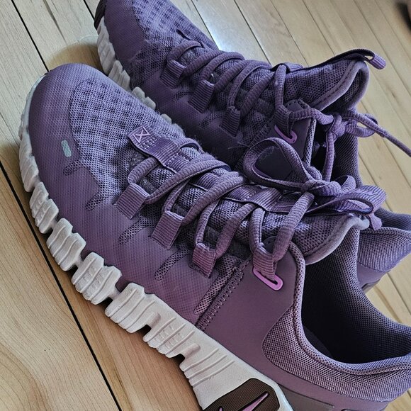 Nike metcons - Picture 1 of 1